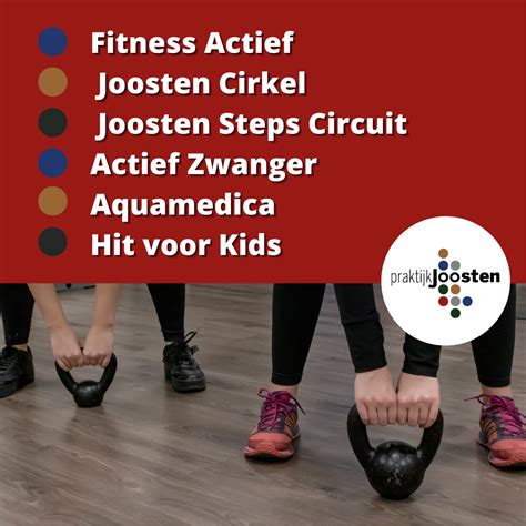 Verschillende groepslessen in een sportzaal