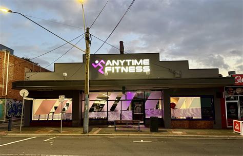 Teamfoto van trainers van Anytime Fitness Nunspeet