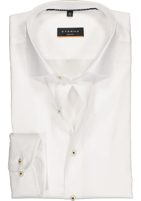 Overzicht van verschillende Eterna Slim Fit overhemden in diverse kleuren en prints