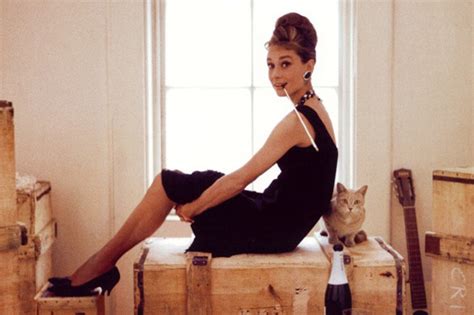 Audrey Hepburn in kitten heels