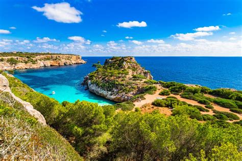Landschap van Mallorca met fietsers