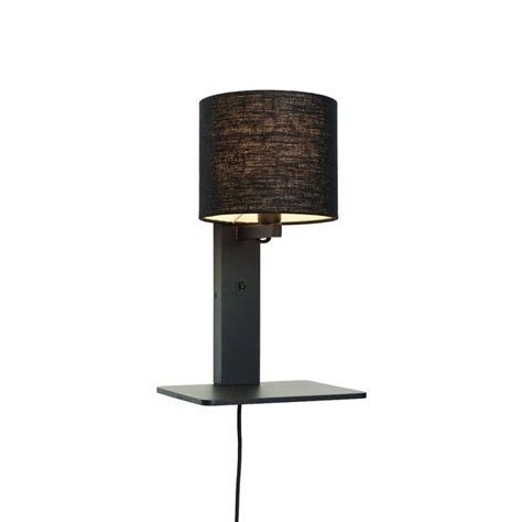Zwarte wandlamp met plateau, USB-uitgang en kantelbare spot