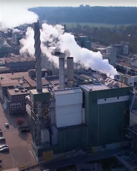 Industriële kartonfabriek