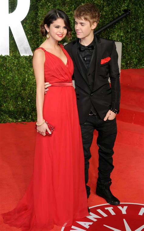 Justin Bieber met Selena Gomez