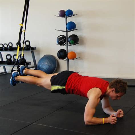 TRX suspended plank oefening