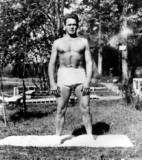Portretfoto van Joseph Pilates