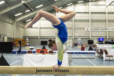 Turnen op de verschillende toestellen