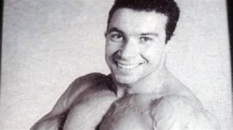 Mondher Bennour als bodybuilder