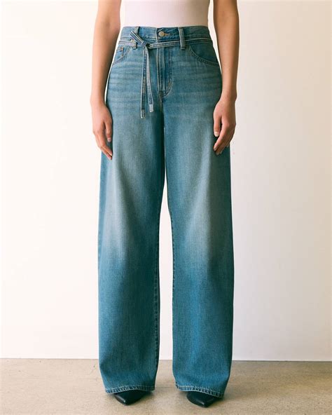 Verschillende stijlen van loose fit jeans