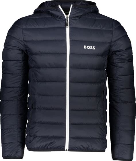 Overzicht van verschillende modellen Hugo Boss jassen