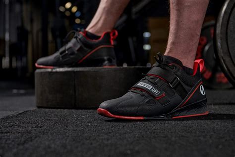 Verschillende typen schoenen voor krachttraining