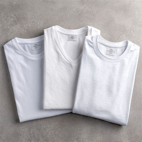 Verschillende stoffen voor witte T-shirts