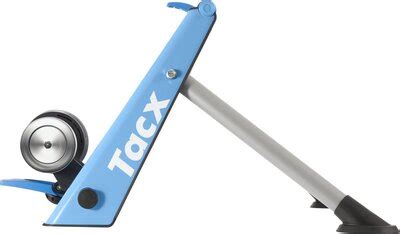 Een racefietsband op een Tacx fietstrainer