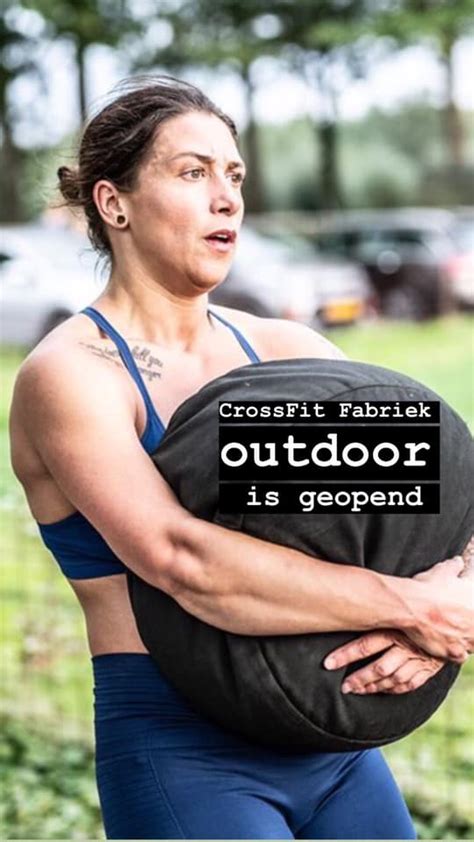 Vrouwen die samen CrossFit doen