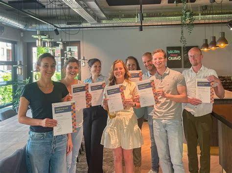 Groepsfoto van deelnemers tijdens een bootcamp sessie