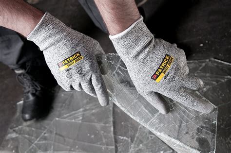 Verschillende materialen voor handbescherming bij sport