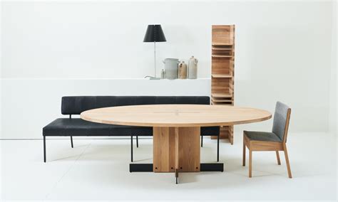 Pilat & Pilat eettafel in een moderne woonkamer