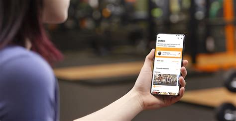 Infographic met de verschillende features van de Basic-Fit app