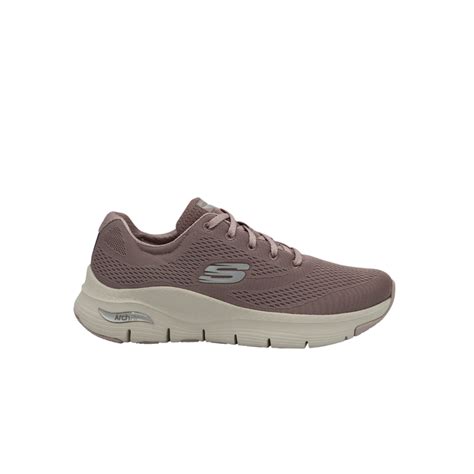 Close-up van de zool van een Skechers Arch Fit sneaker