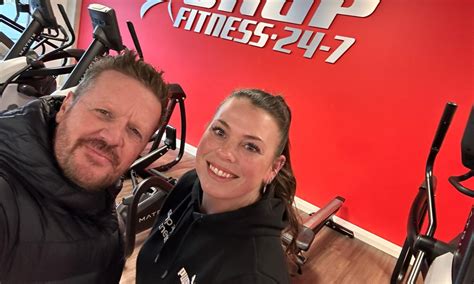 Interieur van Snap Fitness Tilburg met diverse fitnessapparatuur