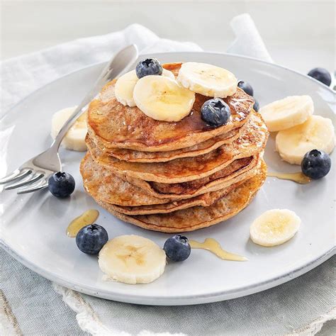 Gezonde pannenkoeken met fruit en yoghurt