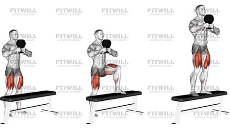 Man die kettlebell step-ups doet
