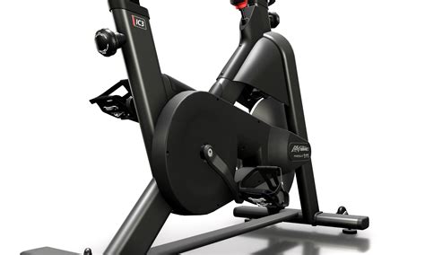 Indoor cycle in een fitnessruimte