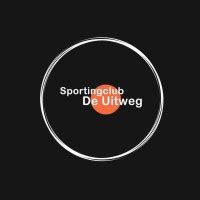 Interieur van Sportingclub de Uitweg met fitnessapparatuur