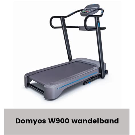 Senioren die op een wandelband lopen