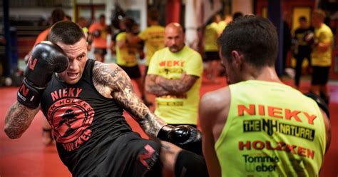 Nieky Holzken tijdens zijn laatste gevecht