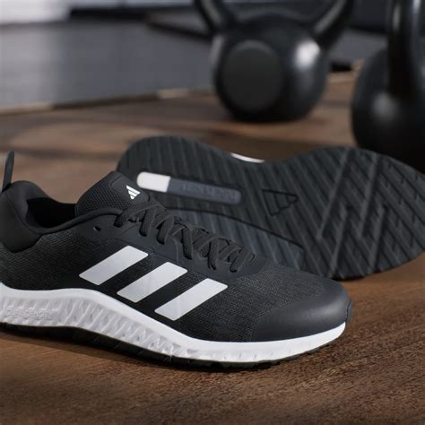 Adidas Everyset schoenen voor diverse workouts