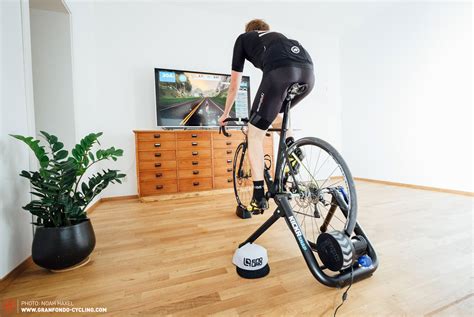 Fietsen met Zwift op Tacx trainer
