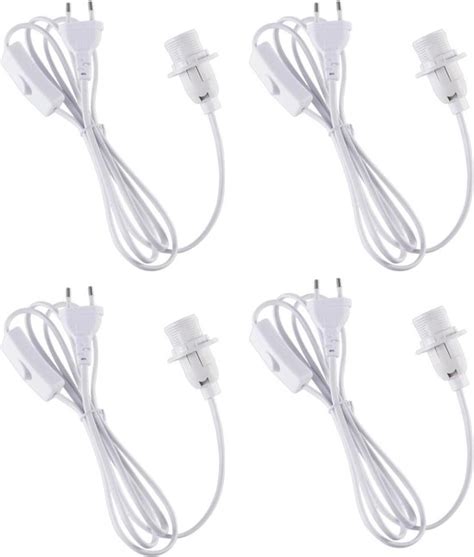 Illustratie van een E27 lamphouder met kabel, schakelaar en stekker