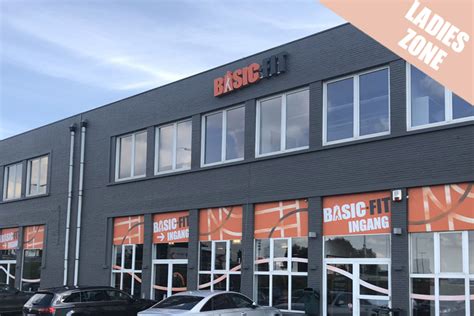 Kaart met de locatie van Basic-Fit Sint-Niklaas Prins Boudewijnlaan en nabijgelegen parken
