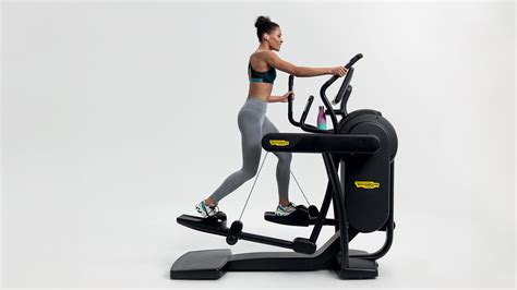 Illustratie van de drie bewegingsmodi van de Technogym Vario Excite: verticaal stappen, wandelen en rennen.
