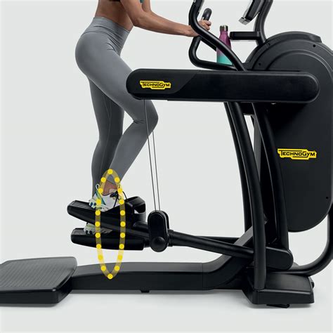 Afbeelding van verschillende Technogym Vario crosstrainermodellen naast elkaar.