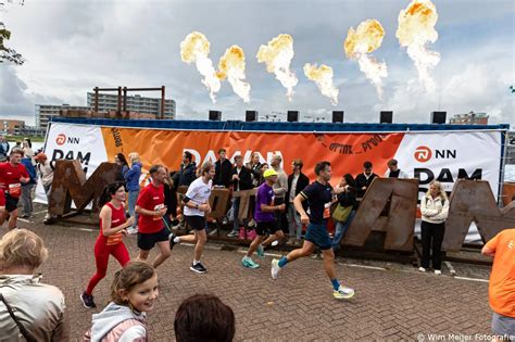 Deelnemers aan de NN Dam tot Damloop