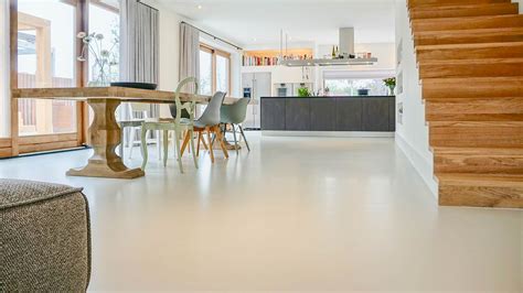 Vergelijking PU en Epoxy gietvloeren