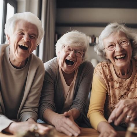 Oudere mensen die samen bewegen