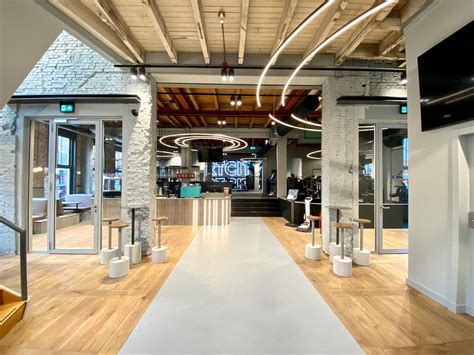 Interieur van SportCity Amsterdam Cornelis Schuyt