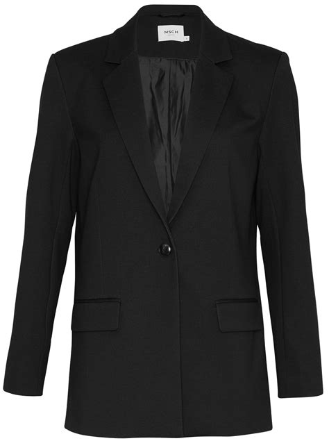 Zwarte blazer gecombineerd met jeans