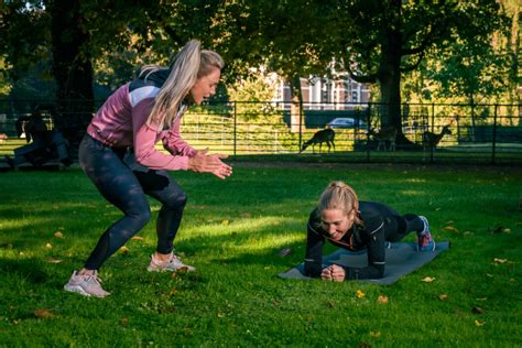Personal training sessie in een park in Beverwijk