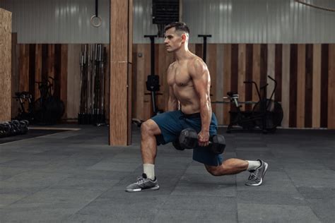 Dumbbell lunges oefening